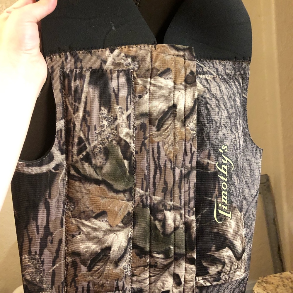 New L-XL Camo Hunting Vest for Dog